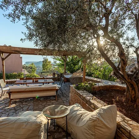 Hillside View House 3 Дом отдыха *